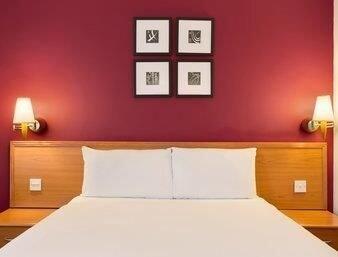 Days Inn Peterborough Esterno foto