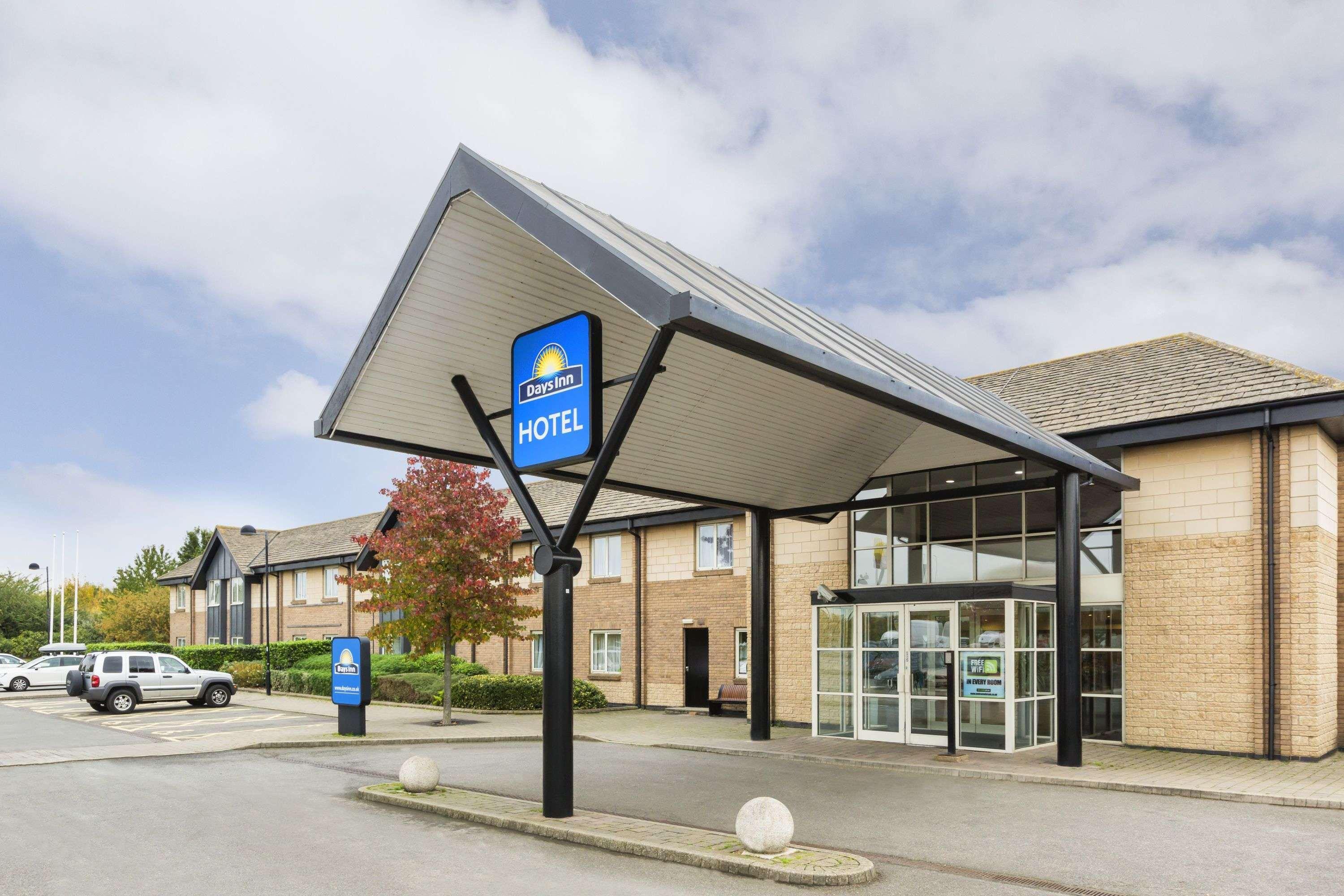 Days Inn Peterborough Esterno foto