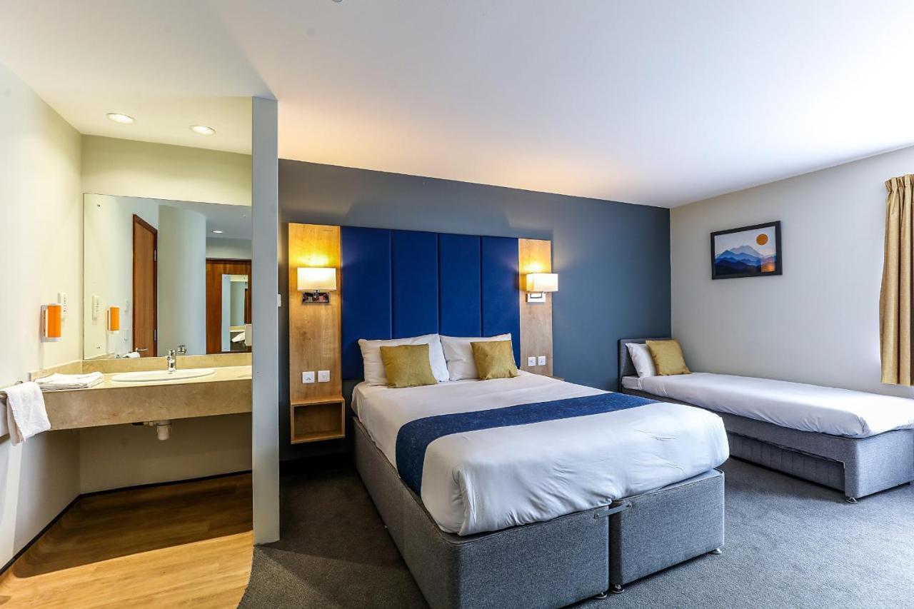 Days Inn Peterborough Esterno foto