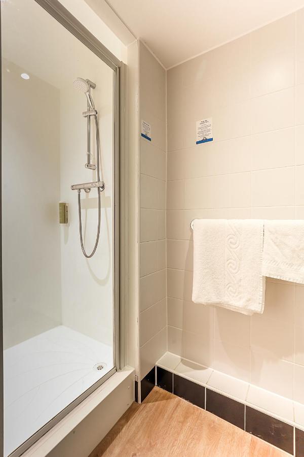 Days Inn Peterborough Esterno foto